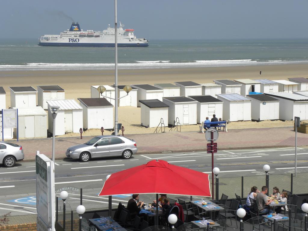 Hotel De La Plage Calais Exterior foto