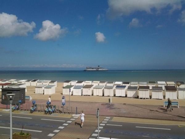Hotel De La Plage Calais Exterior foto